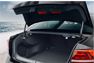 汽車行李箱內(nèi)襯